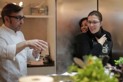 10 Tapas Cooking Class Experience in Madrid with Sangria - Your 2.5-Hour Schedule: From Station Work to Dinner