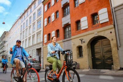 3-hour Culinary Bike Tour in English - Getting started at Holbergsgade 12: bikes, signals, and real safety