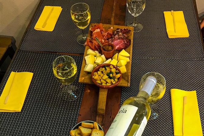 4-Hour Traditional Portuguese Food & Wine Tour in Porto - Porto’s 4-Hour Food-and-Wine Plan (And Why It’s Such Good Value)