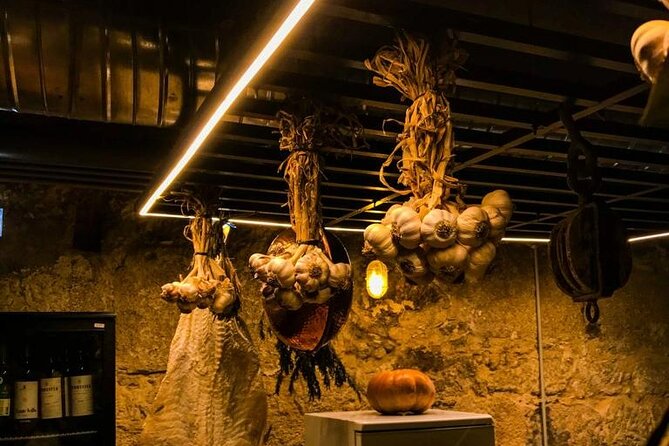 4-Hour Traditional Portuguese Food & Wine Tour in Porto - Meeting at Church of Saint Ildefonso and Getting Your Bearings in the Right Neighborhood