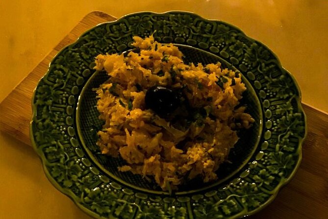 4-Hour Traditional Portuguese Food & Wine Tour in Porto - Wine Pairing Tasting: How to Drink With Intention (Not Guessing)