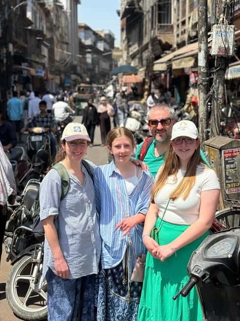 Agra: Street Food Walking Tour, Spice Market, & Tuk-tuk Ride - Key points before you go