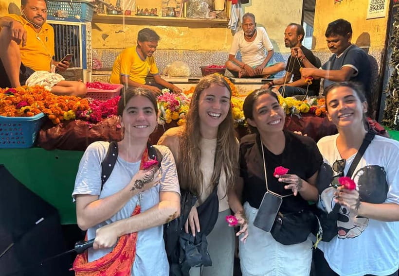 Agra: Street Food Walking Tour, Spice Market, & Tuk-tuk Ride - Why this Agra street-food walk feels local