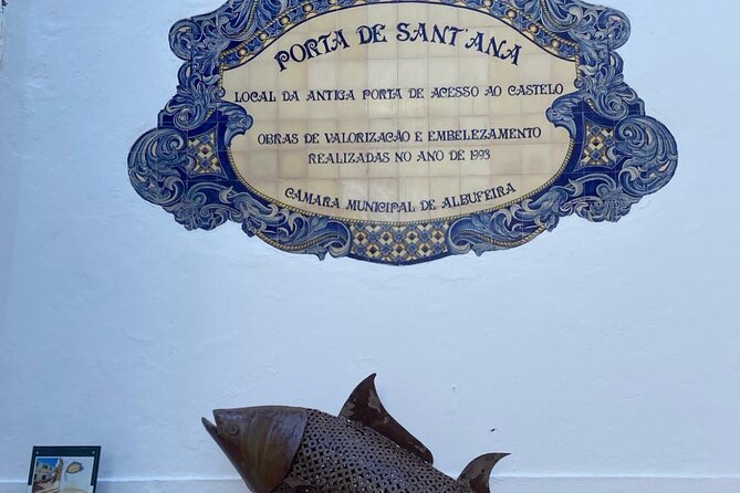 Albufeira History Walking Tour with Wine and Tapas - Centro Histórico streets and the Castle of the Sea