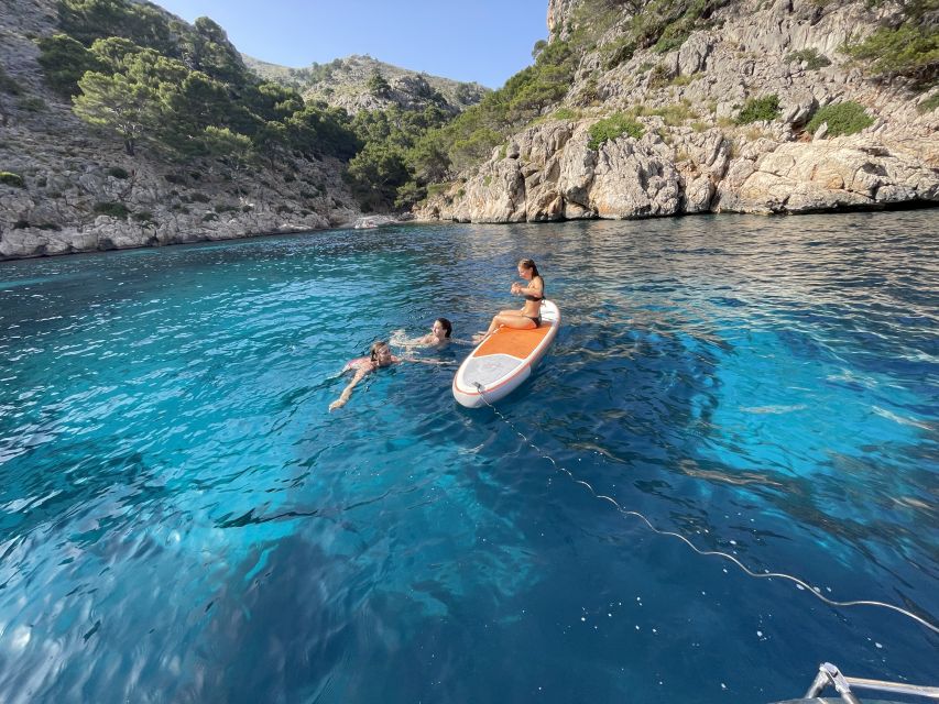Alcudia: Sailing Yacht Excursion with Wine & Tapas - Key things that make this sailing trip worth your time
