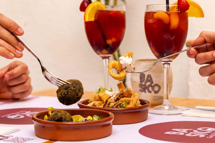 Alcudia: Self-Guided Gourmet Tapas and Wine Tour - Alcudia Old Town by Fork: what the “self-guided” part really means