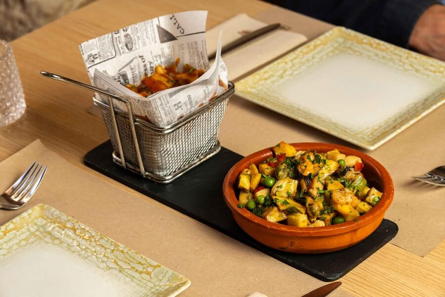 Alcudia: Self-Guided Gourmet Tapas and Wine Tour - What you’ll probably like most (and who it fits best)