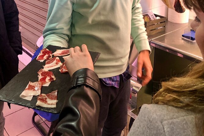 Alicante Food and Tapas Tour with a Local Guide - Alicante Central Market as Your Food Classroom
