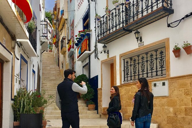 Alicante Historic Small Group Tour with Tapas Tasting - Santa Barbara Castle: Private Ride Up, Secret Areas, Real Old-Town Views