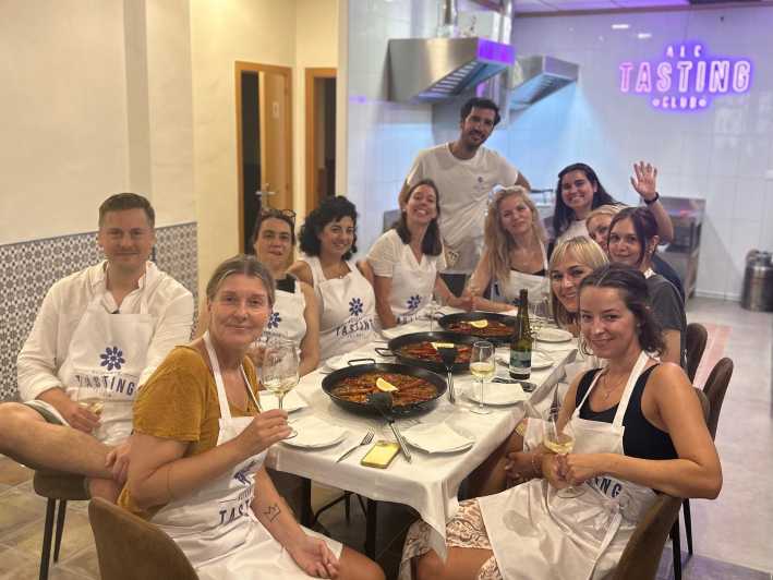Alicante Paella Cooking Class, Tapas, Drinks and Market - Meat, seafood, or vegetarian: choosing your paella option