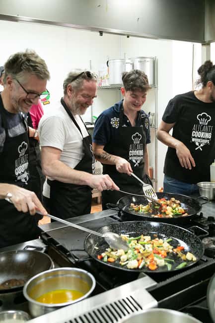 Alicante: Paella & Sangria Class with Tapas and Market Visit - Who this Alicante class is perfect for (and who might not love it)
