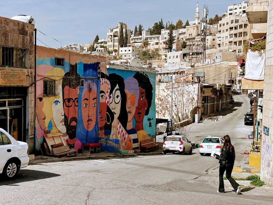 Amman Walking Tour: Hidden Gems, Culture & Street Food - The Art Scene on Jebel Al-Weibdeh: Secret Stops and Photo Moments