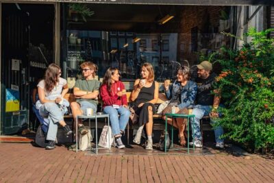 Amsterdam: Guided Cultural Food Tour in English or German - Finding your guide at the Nationaal Monument (Dam Square)