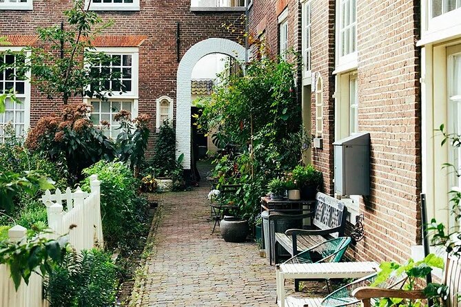 Amsterdam High-End Dutch Food & History Tour - Up to 8 guests - Tuesday to Friday: the 130-year butcher, more farmhouse cheese, and the same fish finale