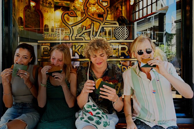 Amsterdam Private Food & Drinks Tour by UNESCO Canals & Jordaan - Cheese in a 17th-century cellar: why the Gouda stop matters