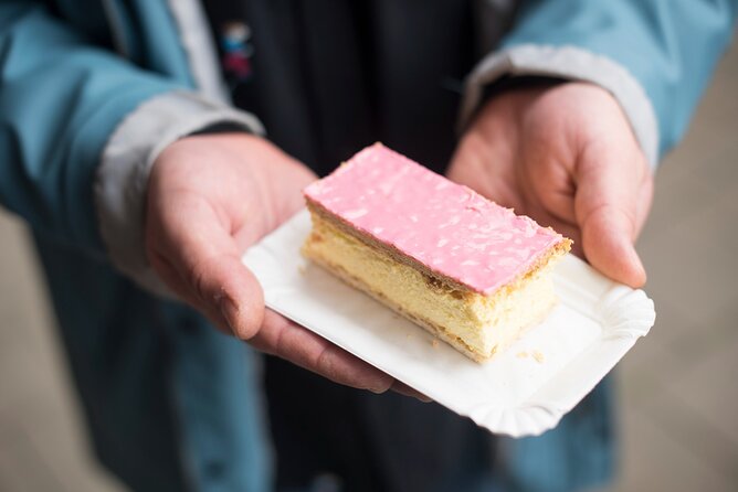 Amsterdam's Market Street Food Tour with Streat Bites - Weather and comfort: what “all weather conditions” really means for your gear