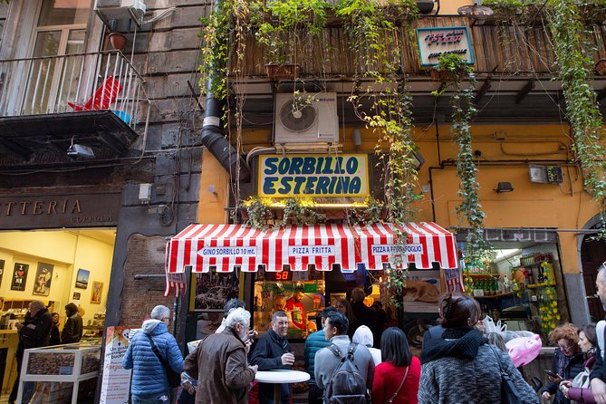 Authentic Naples Street Food Tour With Local Expert Guide - Piazza del Gesù Nuovo and the Obelisco dell’Immacolata: ending with a landmark lesson