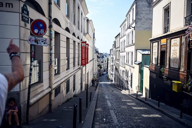 Authentic Parisian Gourmet Food Tour with 10 Local Dishes & Wines - Walking Time, Meeting Points, and How the Pace Feels