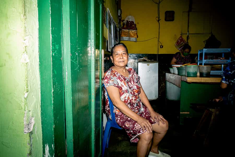 Bali: Bites Food Tour with over 15 Tastings - Ayam betutu and soto babat: the “don’t order this elsewhere” moment
