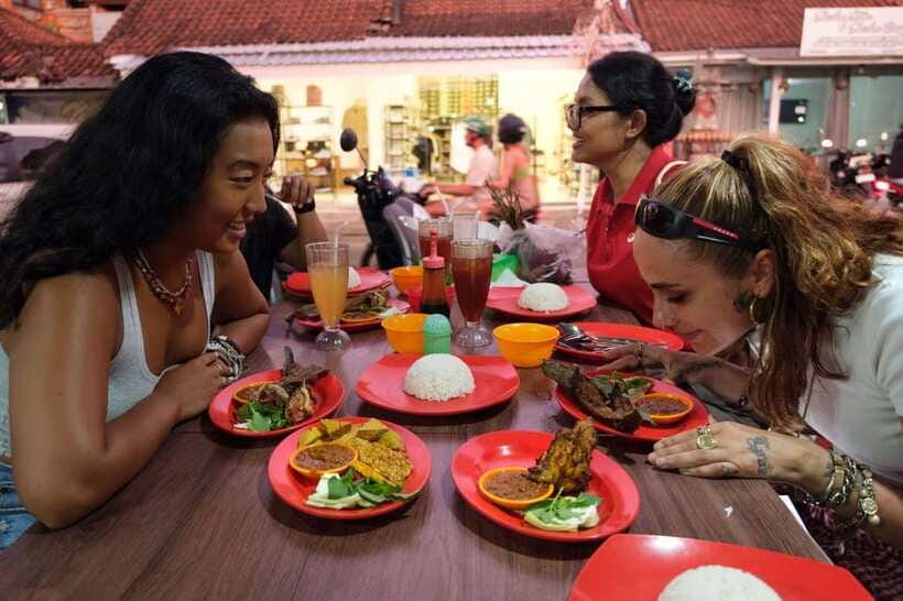 Bali: Delicious Indonesian Food Tour - Small-Group Pace and Guide Style: Where This Tour Wins