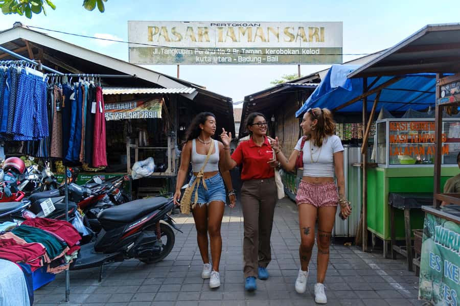 Bali: Delicious Indonesian Food Tour - Kreneng Market: The Best Part for Food-Lovers (And the Biggest Portion Surprise)
