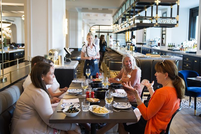 Banff Food Tour: Eat the Castle - Inside the Banff castle: Your 3-hour food route, stop by stop