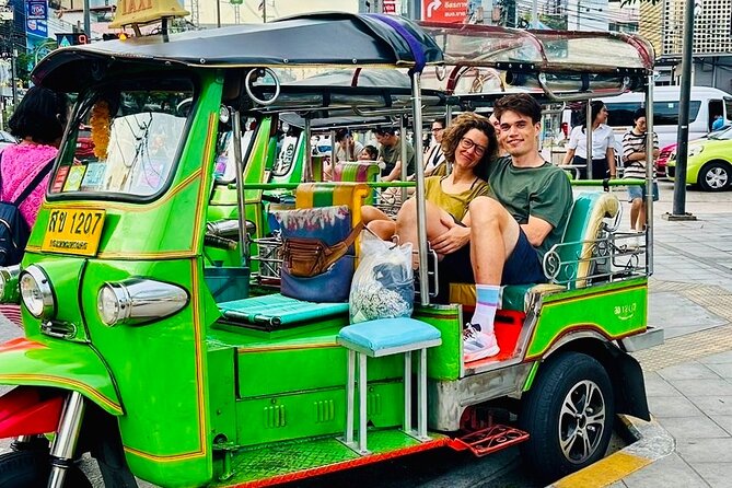 Bangkok 3-in-1 Tour: Longtail Boat,TukTuk & Street Food Adventure - Guides and Pace: What You Gain in 3.5 Hours