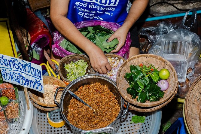 Bangkok: Backstreets Food Tour with 15+ Tastings - Diet reality check: who can eat fully and who should choose another plan