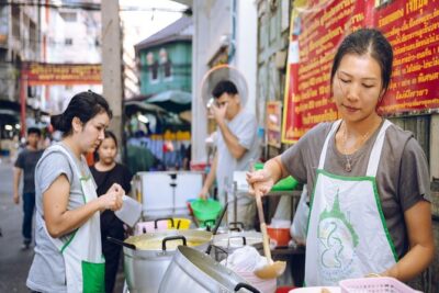 Bangkok Hidden Gems: Talad Noi, Chinatown & Street Food Tour - The 4:00 pm Rhythm and How the Route Feels on Your Feet