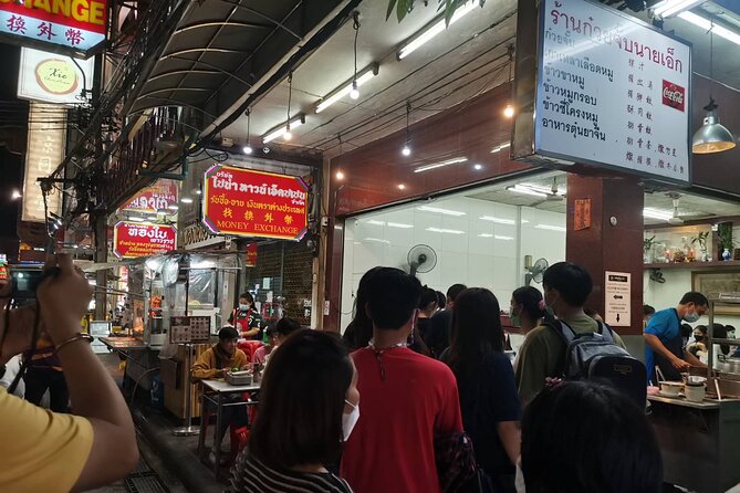 Bangkok: Michelin Guide Street Food Tour by Tuk Tuk - Nai Ek’s Rolled Noodles: Tiny-Cigar Rice Noodles