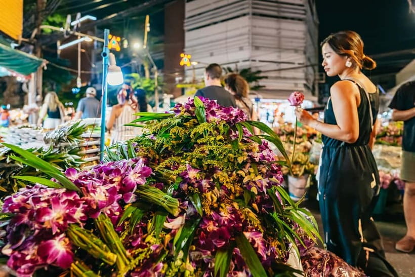 Bangkok: Midnight Food Tour by Tuk-Tuk - Old Town Temples and Flower Markets Without the Daytime Crush