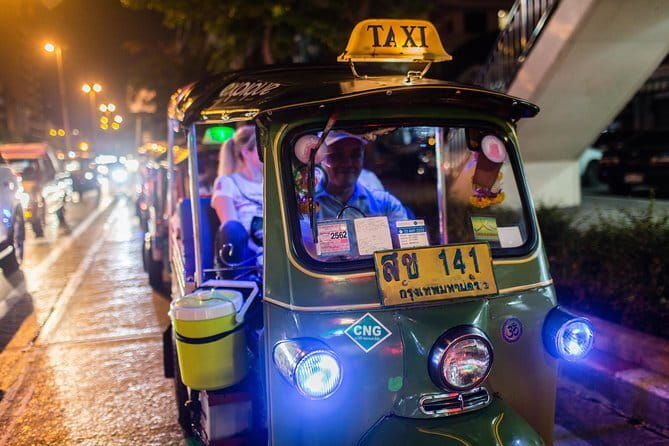Bangkok Night Food Tour By Tuk Tuk - Dinner at Khrua Khun Kung: Where the Tour Puts Calories to Work