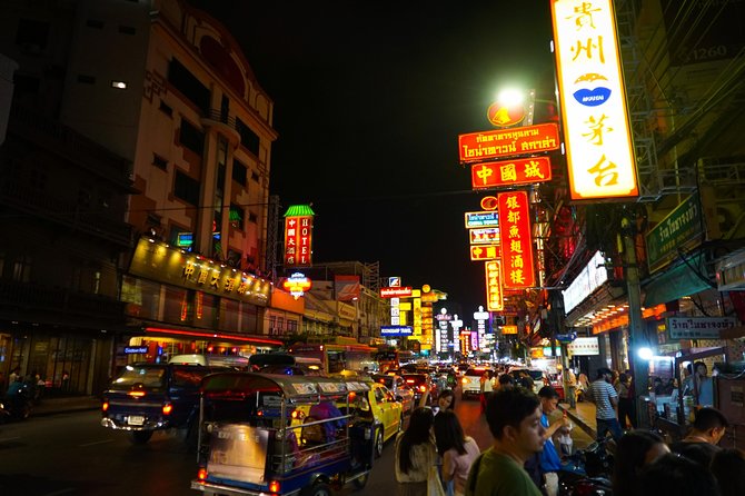 Bangkok Night Michelin Foodie Tour in Chinatown with 15+ tastings - 15+ Tastings in 3 Hours: How the Pacing Works