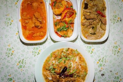 Bangkok: Old Siam Food Tour with 15+ Tastings - Khlong Canal Boat + Tuk-Tuk Rides: Moving Through Old Bangkok