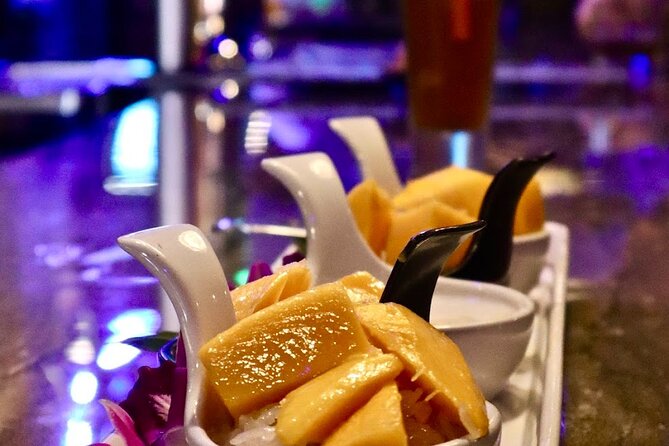 Bangkok Private Walking Food Tour with 10+ Tastings in Chinatown - The sweet ending and the “secret dish” moment