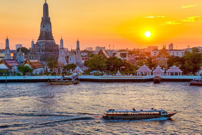 Bangkok Tuk-Tuk Tour by Night with Chinatown Street Food Meal - Guides, pacing, and what to do if you hate being rushed