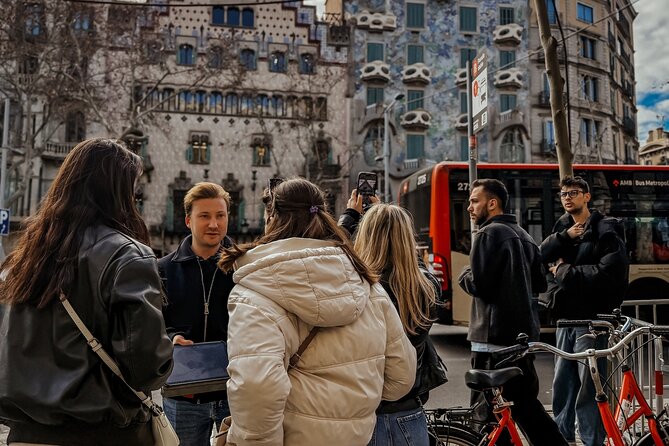 Barcelona: Bike or eBike Tour, Top Sights & Local Insights - Gaudí time: Casa Amatller, Casa Batlló, and La Pedrera on two wheels
