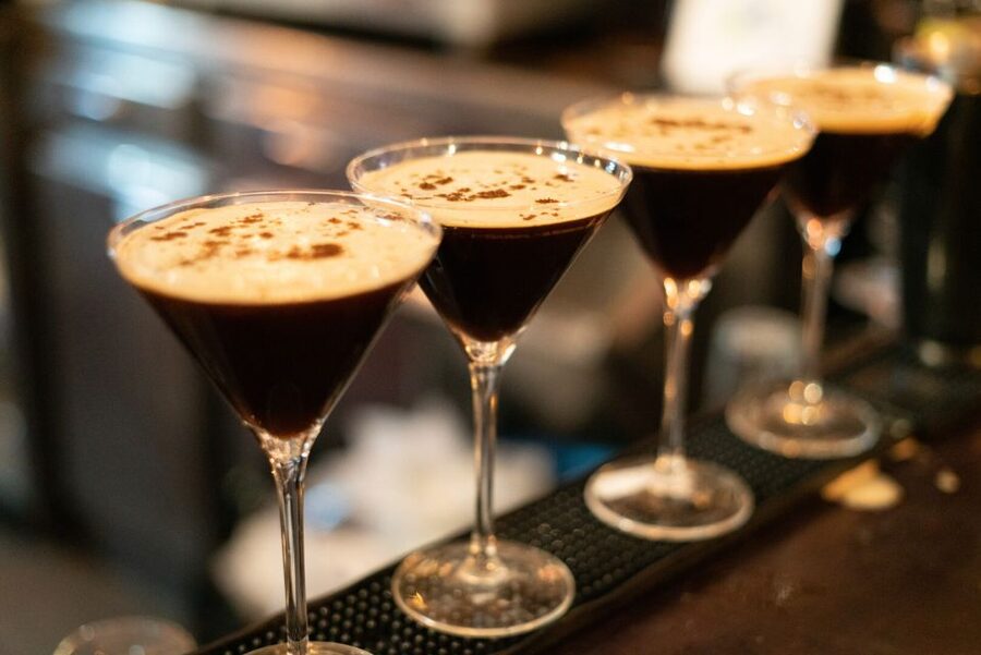 Barcelona: Cocktail Master Class by Mixologist with Tapas - Where the night starts: the Gothic Quarter bar vibe