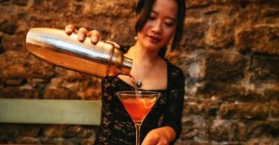 Barcelona: Cocktail Master Class by Mixologist with Tapas - The 2-hour flow: cocktails first, tapas in the middle
