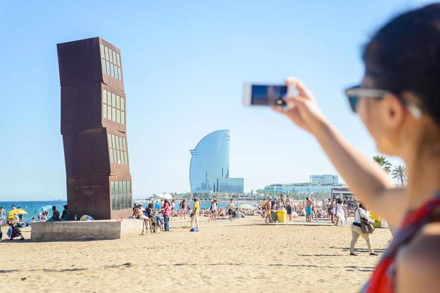 Barcelona eBike Tour with Wine and Tapas Experience - Getting Your Bearings on Barcelona’s E-bike Route
