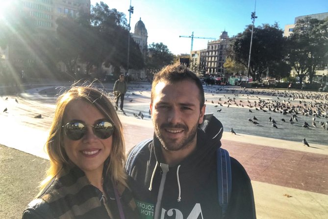 Barcelona Food Tour: Market & Gothic Quarter with Expert Guide - Gothic Quarter food stops: pinchos and patatas bravas with context