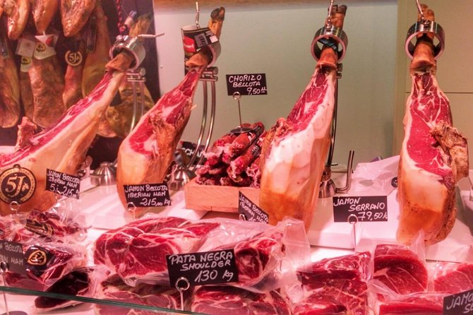 Barcelona Food Tour: Market & Gothic Quarter with Expert Guide - Starting at Las Ramblas: get your bearings fast