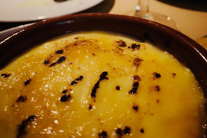 Barcelona Gothic Quarter VIP Tapas & Wine Tour - Monday–Thursday: Capella d’en Marcús and extra old-city corners