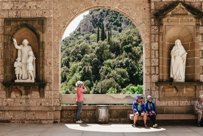 Barcelona: Montserrat and Winery Tour with Tapas or Lunch - Price and time options: choosing the right length