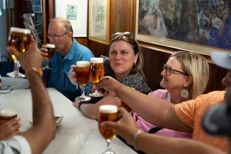 Barcelona Old Town Tapas Night: Hidden Bars, Cava & Vermut - Call de Barcelona: A Second Hour of Drinks and Local Rhythm