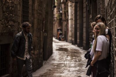 Barcelona: Old Town Tapas & Paella Food Tour with 8 Tastings - Meeting point at Plaça de Ramon Berenguer el Gran