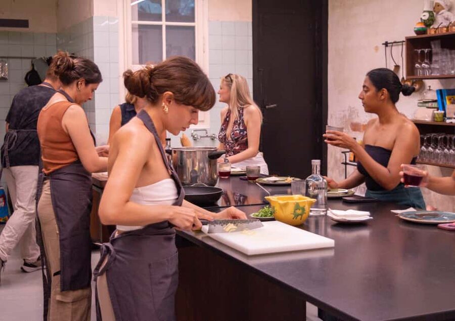 Barcelona: Paella & Tapas Cooking Class with Sangria - Seafood paella lessons: Where the real value shows up