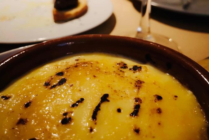 Barcelona Poble Sec Tapas & Wine Tour - Stop-by-stop: how the tasting turns into a real meal