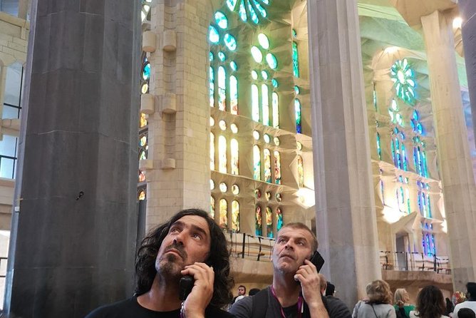 Barcelona: Sagrada Familia, Park Guell & Tapas Private Tour - Tapas lunch at Rambla Catalunya: a real break, not just food stops
