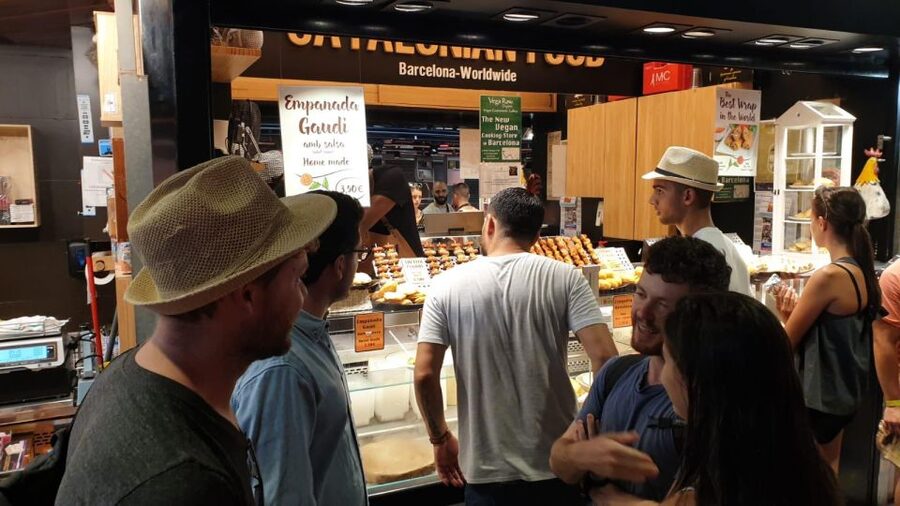 Barcelona: Street Food & Sightseeing Tour with Local Market - Strolling the historic city center: food tied to place, not just plates